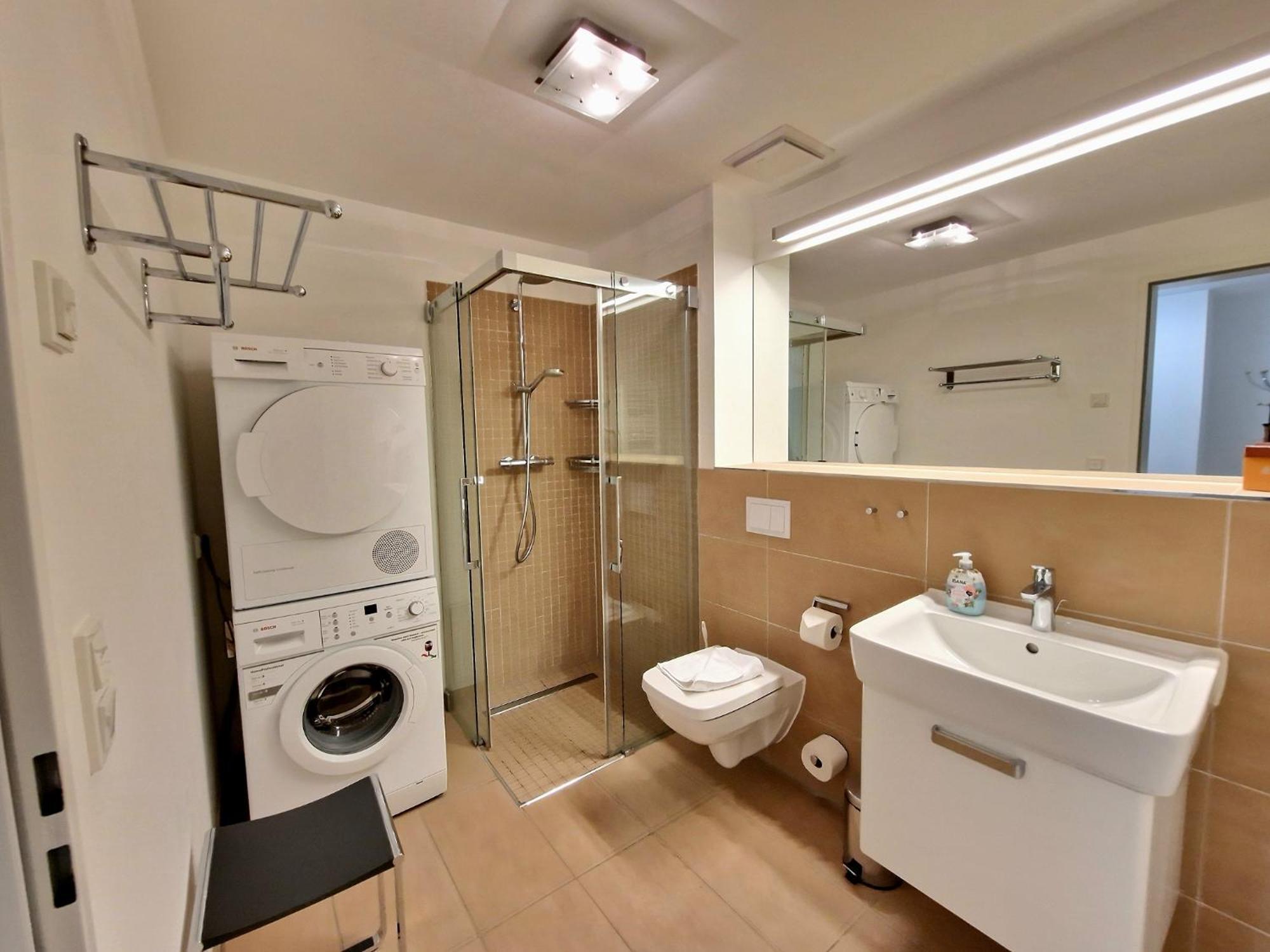 Strandvillen Binz - Ferienwohnung Mit 1 Schlafzimmer Und Balkon Dr-421 Esterno foto